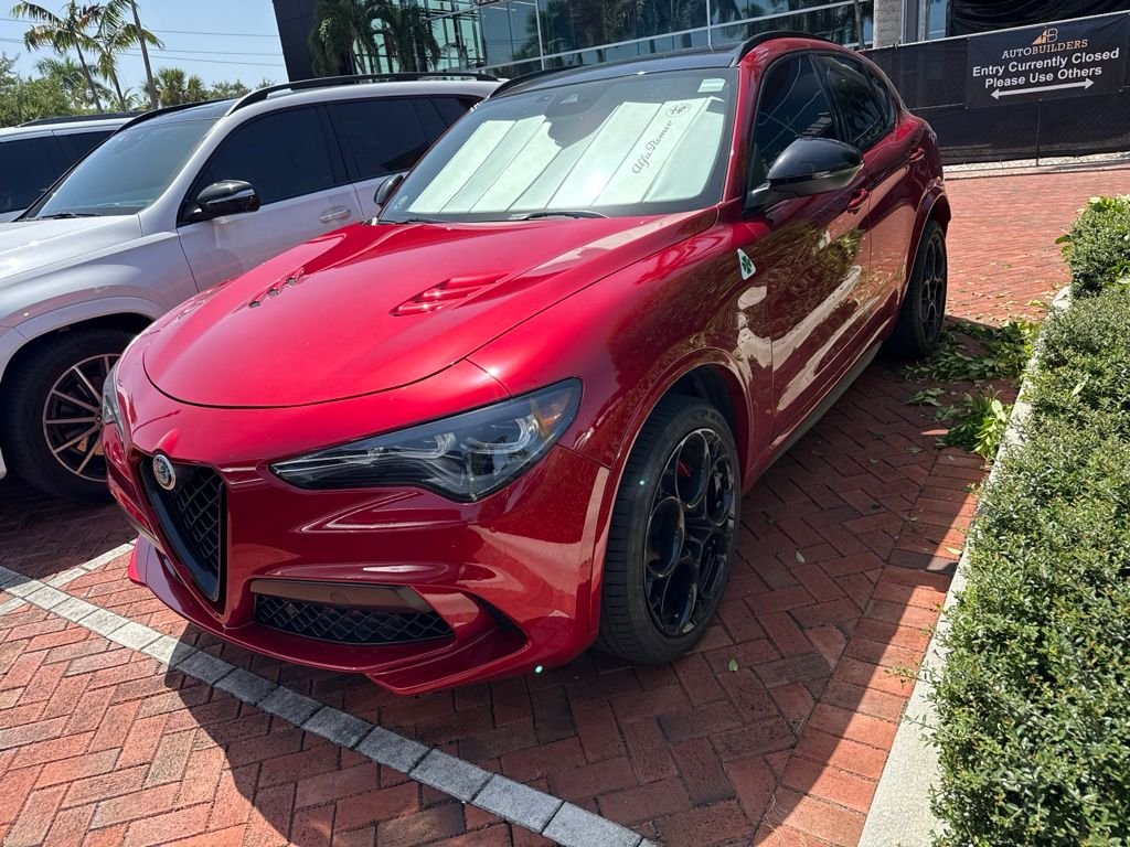 alfa romeo stelvio 2024 ZASPAKEV8R7D95052 image alfa romeo stelvio 2024 ZASPAKEV8R7D95052 image